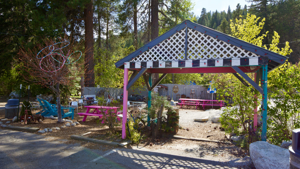 Entrance to the left side yard eating area